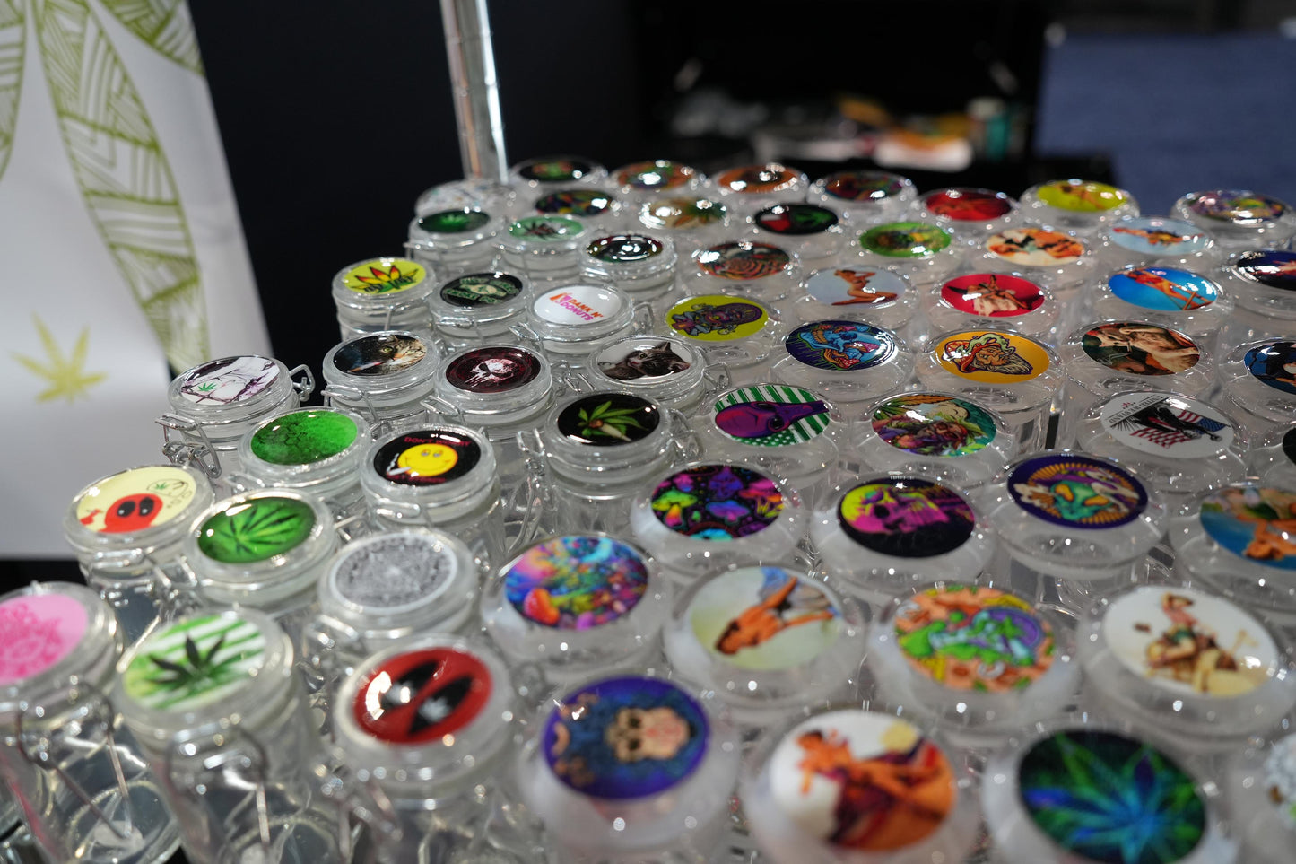 100 Count - Own Design  Jumbo Size PopTop Jar